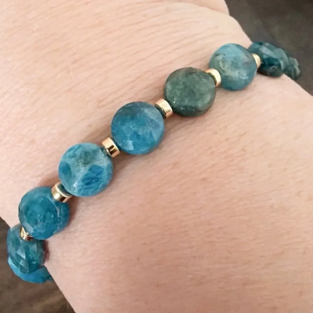 Second Bloom Studio Artisan Made Blue Apatite Stretch Bracelet 7